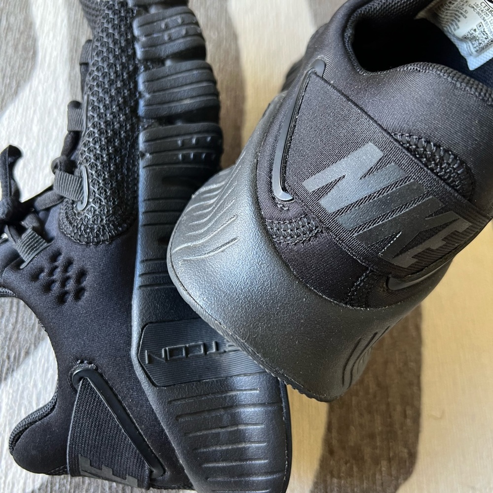 Nike Free Metcon 4 - all black